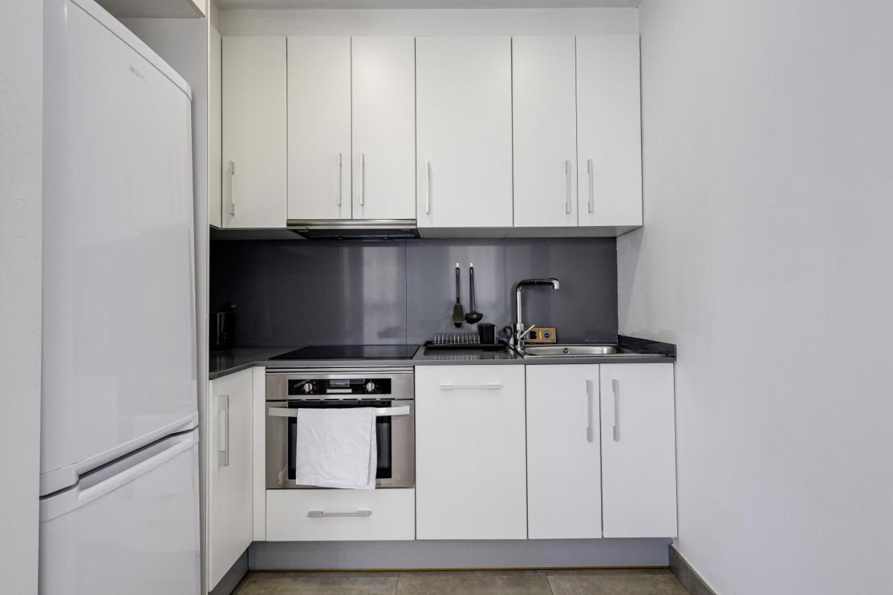 Urban Flats Vallirana บาร์เซโลนา ภายนอก รูปภาพ