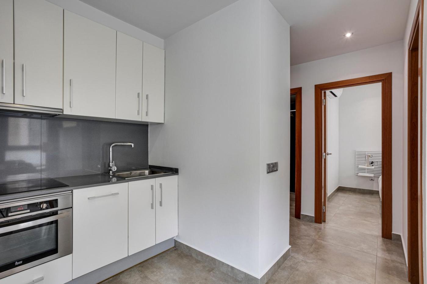 Urban Flats Vallirana บาร์เซโลนา ภายนอก รูปภาพ