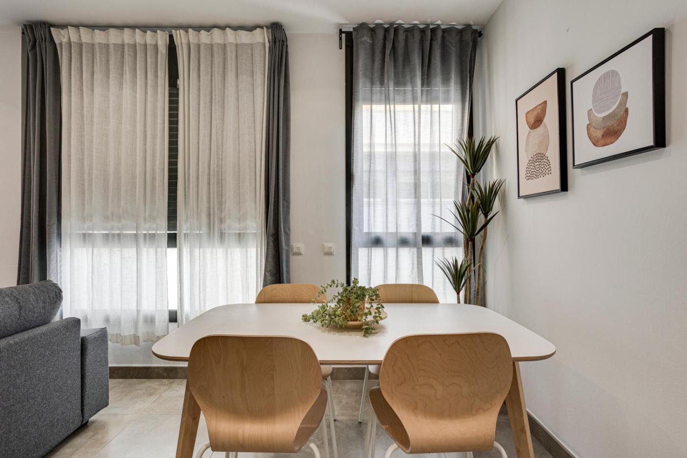 Urban Flats Vallirana บาร์เซโลนา ภายนอก รูปภาพ